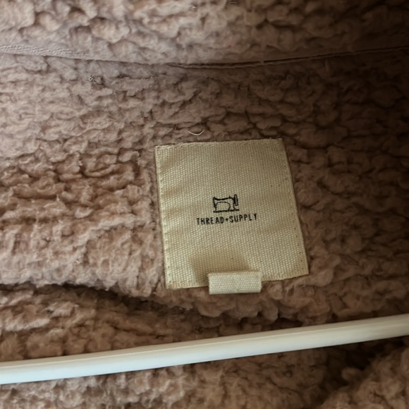 Pink soft pullover size medium - Picture 3 of 4